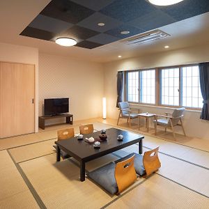 Japanese-Style Room