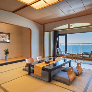 Japanese-Style Room
